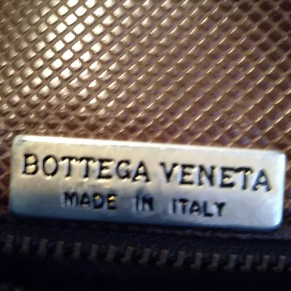 Vintage Brown Satchel | Size 13"x11" - Picture 3 of 9